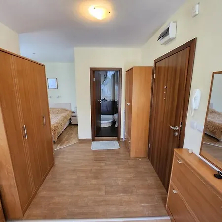 Apartment Pine Tree Easy Access - Next 100m To Slope And Forest View