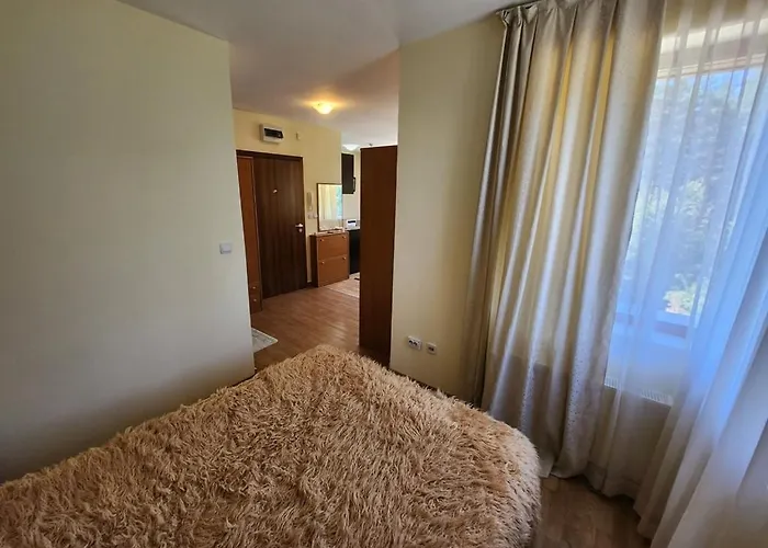 公寓 Pine Tree Easy Access - Next 100m To Slope And Forest View