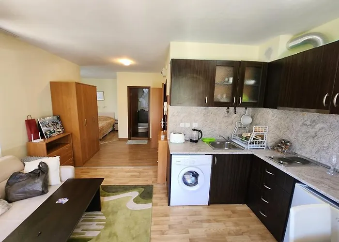 Pine Tree Easy Access - Next 100m To Slope And Forest View バンスコ